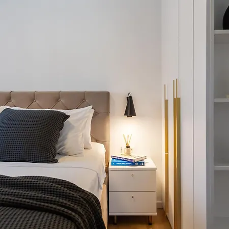 Apartment Mint