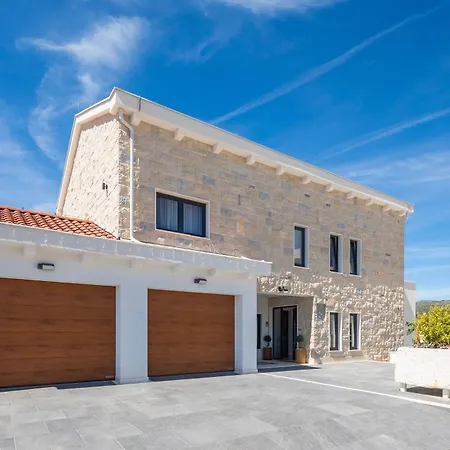 Daire Mint Rogoznica (Sibenik-Knin)