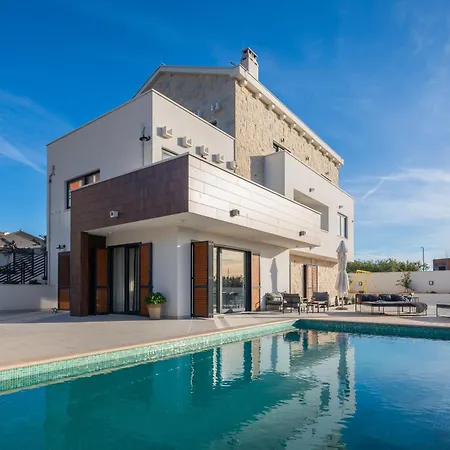 Mint Διαμέρισμα *