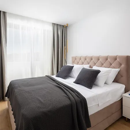 Mint Apartment