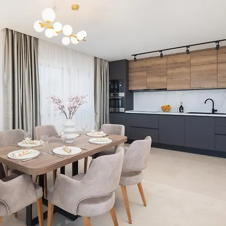 Mint Apartment *